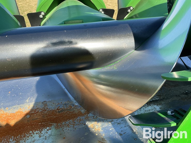 2024-john-deere-c12f-image-18