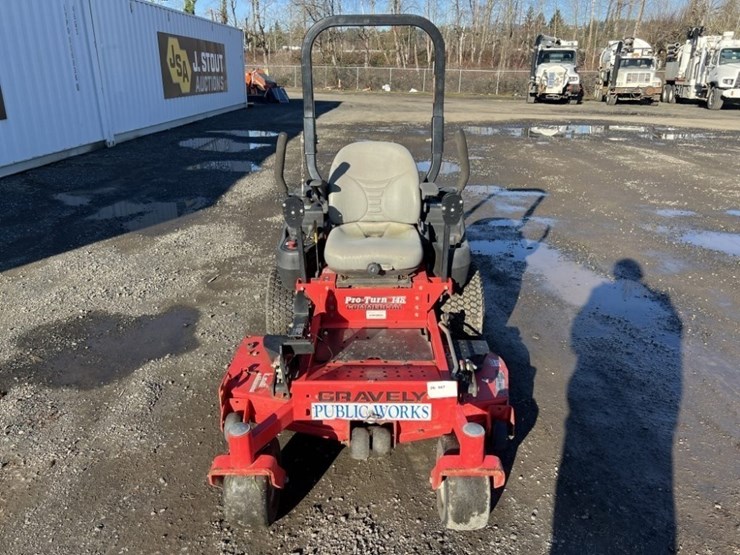 2011-gravely-proturn-48-image-8