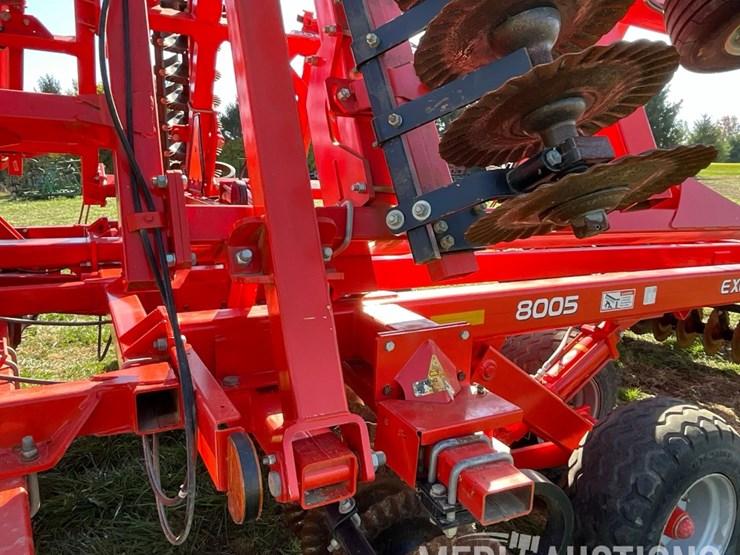 2016-kuhn-krause-8005-excelerator-verticle-tillage-tool-image-45