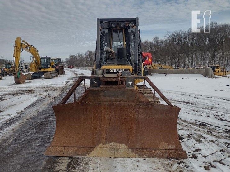 2005-caterpillar-d4g-xl-image-2