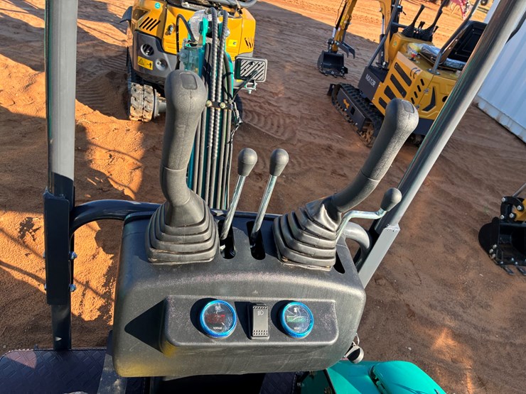 #t8275-•-cfg-qk16r-image-7