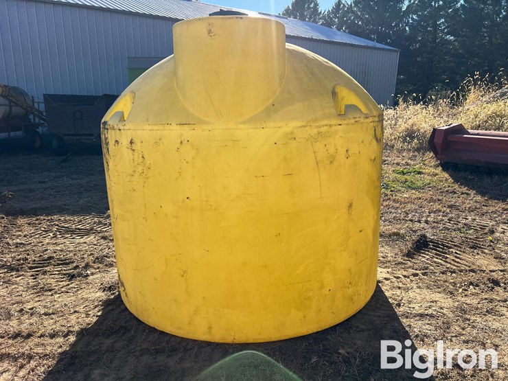 snyder-industries-1600-gal-poly-tank-image-4