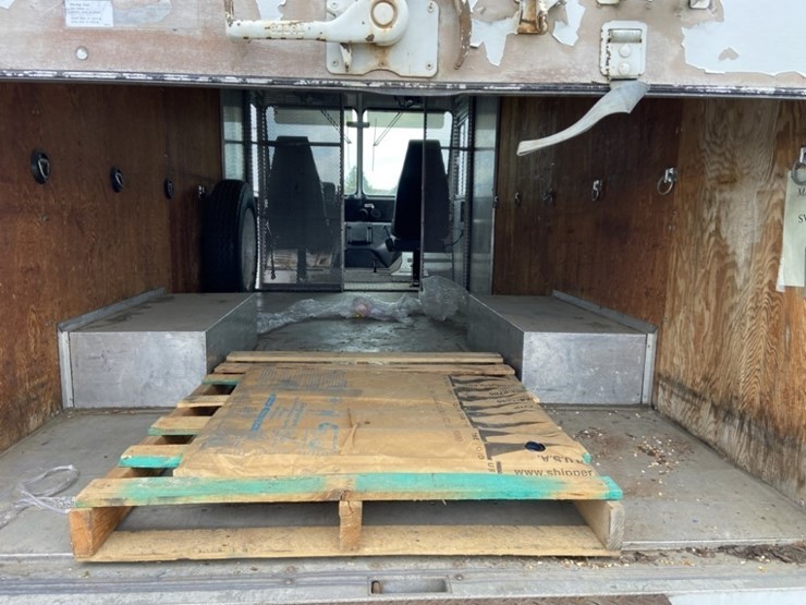 1994-chevrolet-p-truck-forward-step-van-image-35