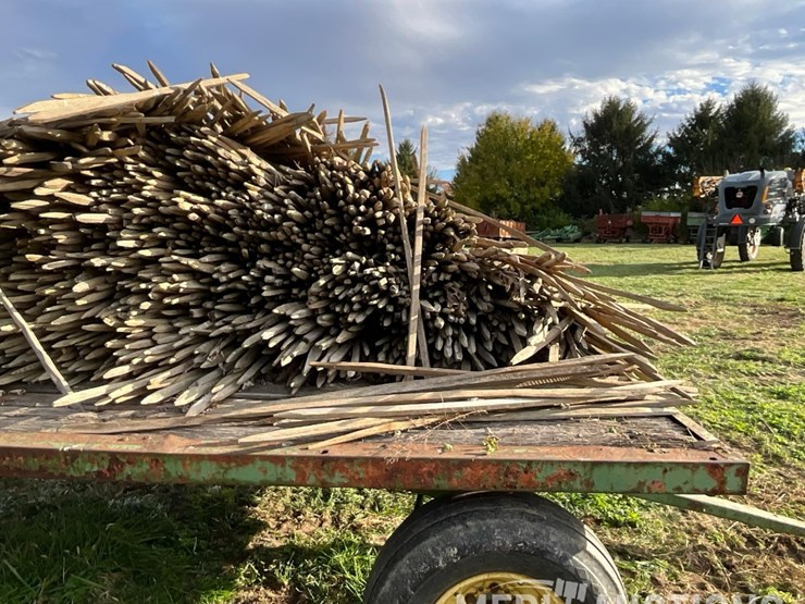 hay-rack-on-john-deere-running-gear-image-27