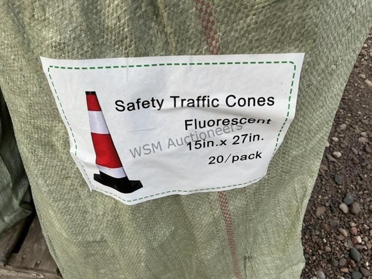 (120)-traffic-cones-image-4