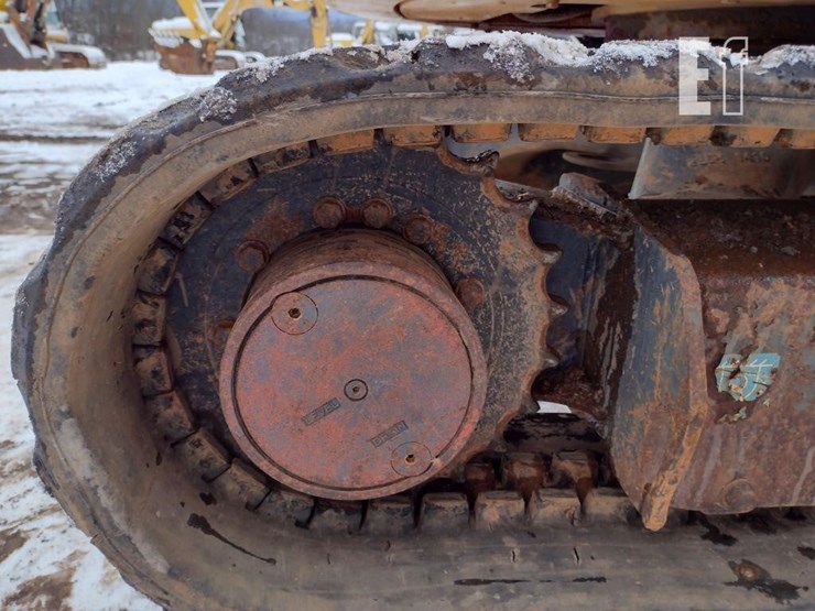 2016-deere-35g-image-35