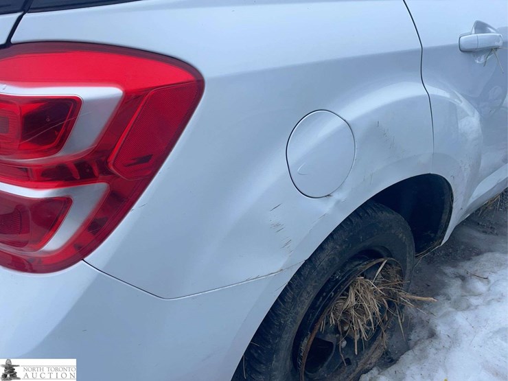 2017-chevrolet-equinox-image-36