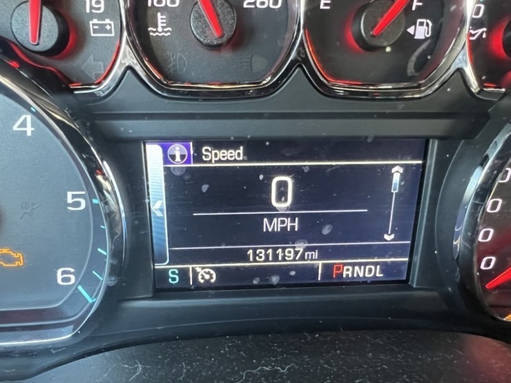 2018-chevrolet-tahoe-image-28