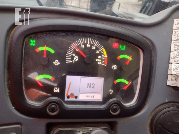 2016-jlg-1255-image-8