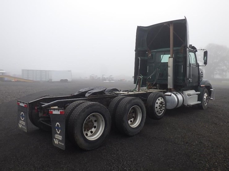 2018-western-star-5700xe-image-5