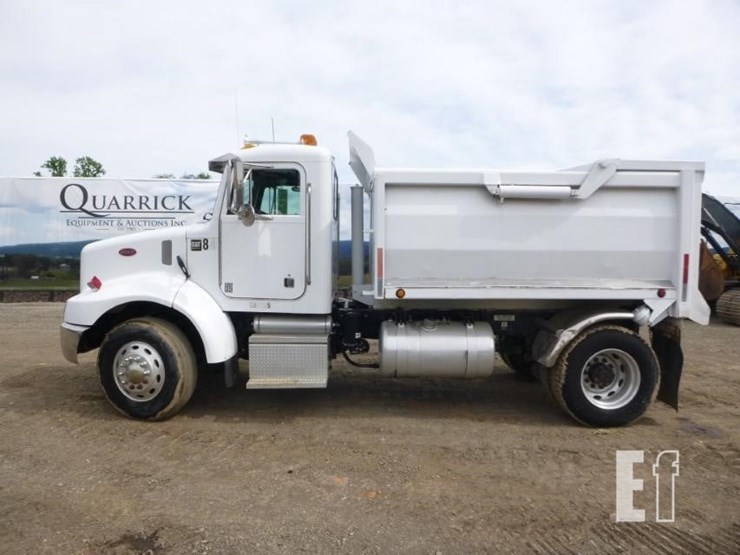 2000-peterbilt-330-image-1