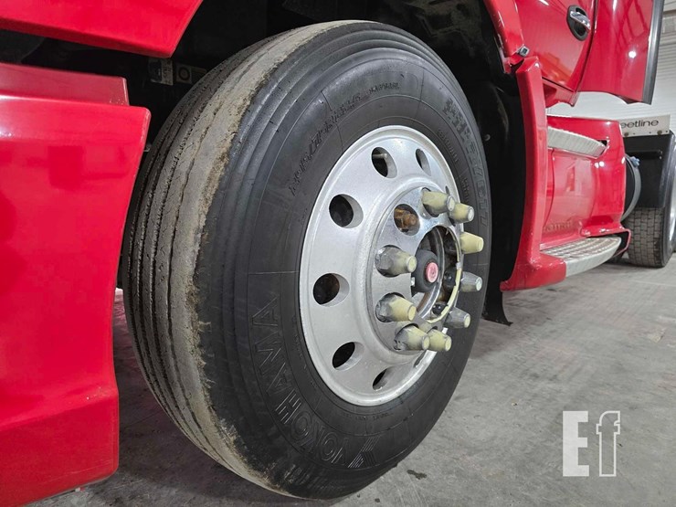 2015-kenworth-t680-image-23