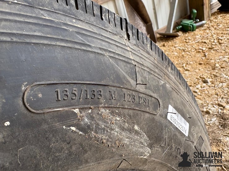 provider-215/75r17.5-on-8-bolt-rim-image-6