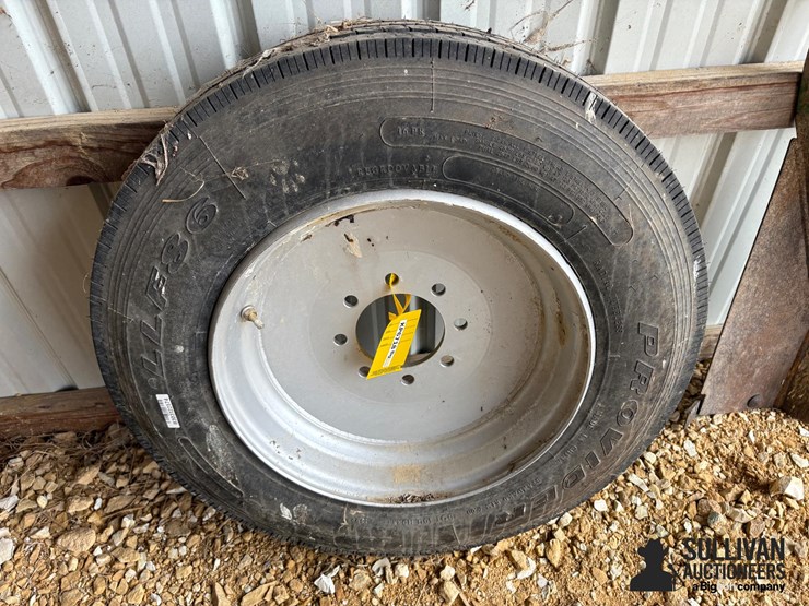 provider-215/75r17.5-on-8-bolt-rim-image-1