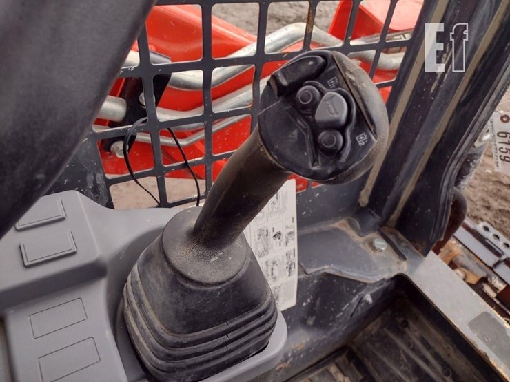 kubota-svl75-3-image-9