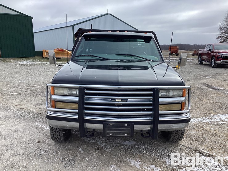 1999-chevrolet-3500-image-2