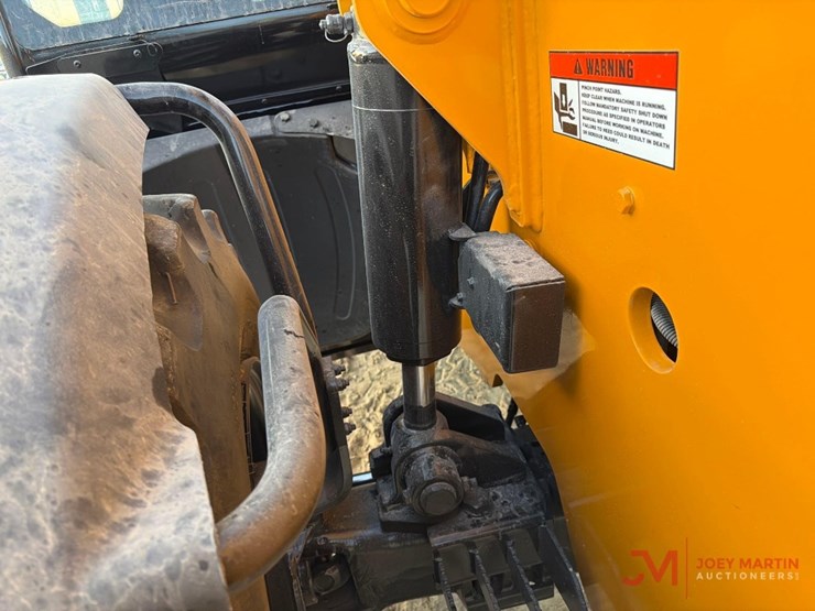 2016-jcb-510-56-image-8