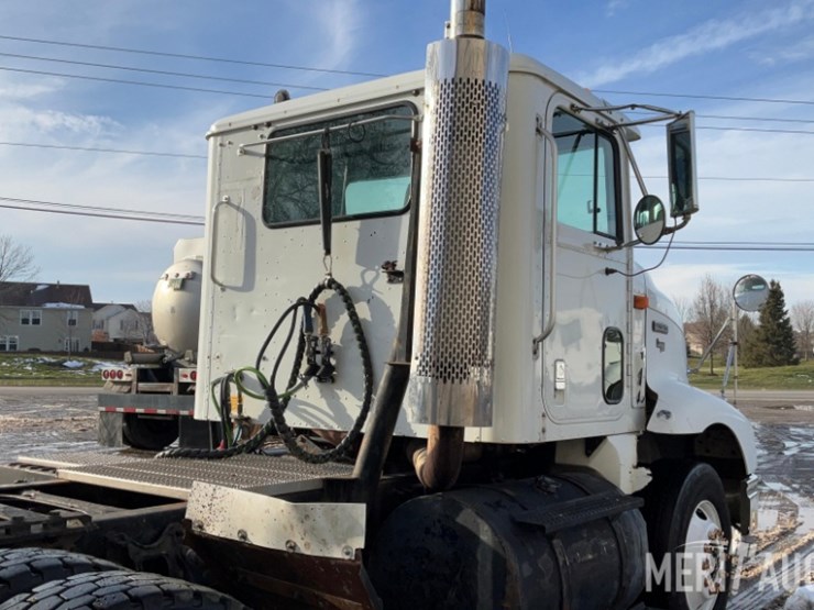 1999-international-9100-image-34