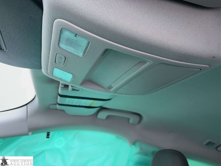 2022-ford-escape-se-image-21