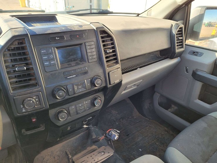 2015-ford-f150-image-8