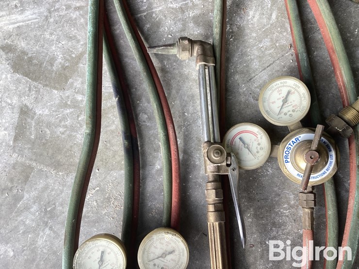 cutting-torch-w/-wheeled-cart-image-11