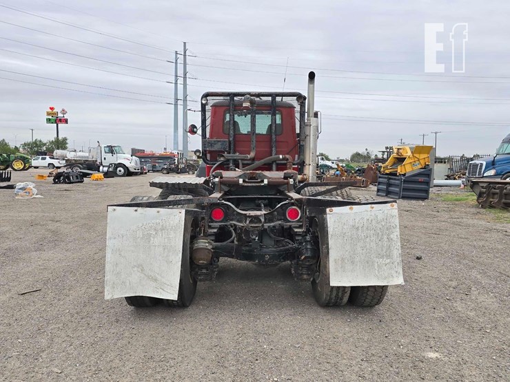 2003-mack-rd688s-image-8