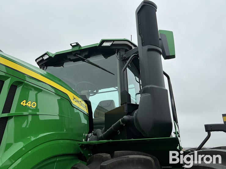 2024-john-deere-9r-440-image-14