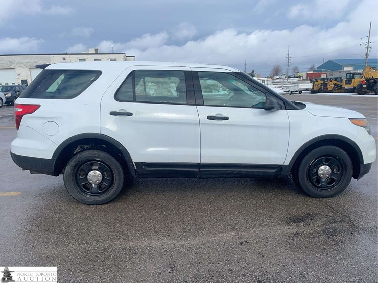 2014-ford-explorer-image-6