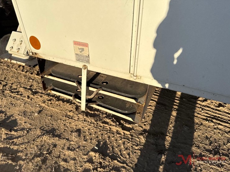 2005-international-durastar-4300-image-8