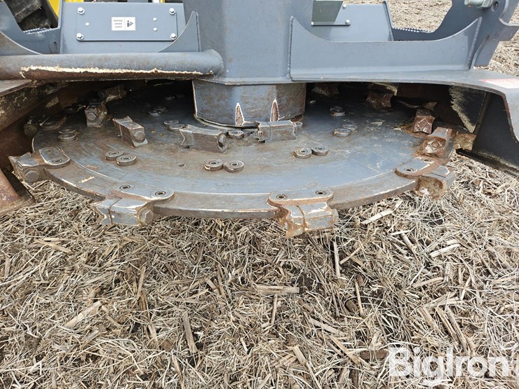 2022-loftness-bad-ax-60ba4-disc-mulcher-skid-steer-attachment-image-15