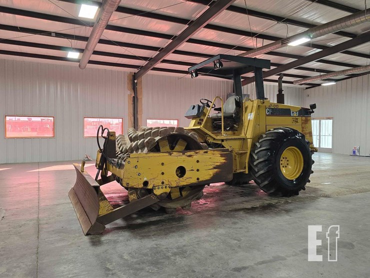 1995-caterpillar-cp-563c-image-1