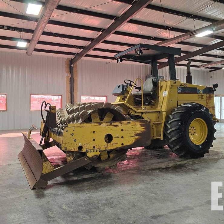 1995 CATERPILLAR CP-563C