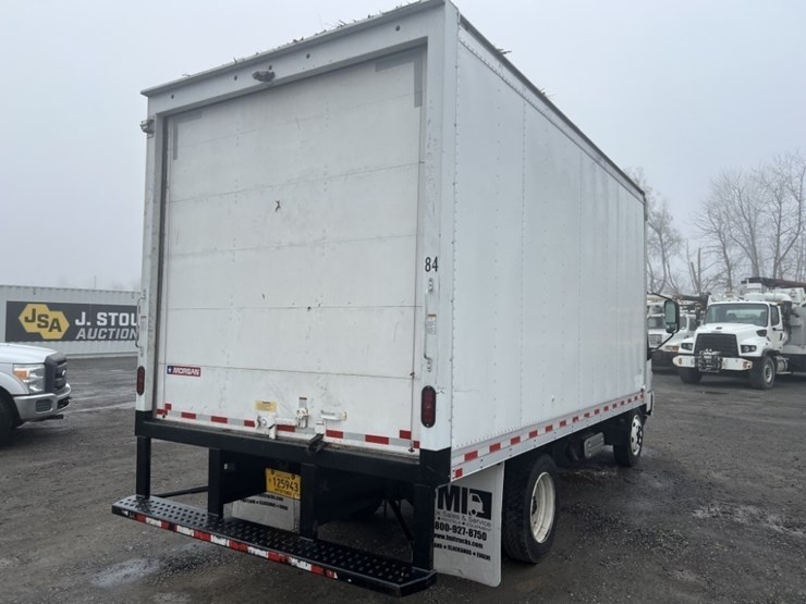 2020-hino-195-image-4