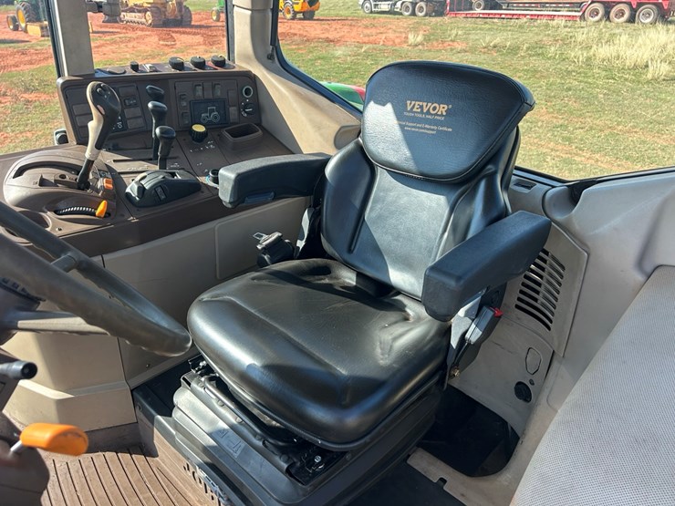 2006-john-deere-7320-image-25