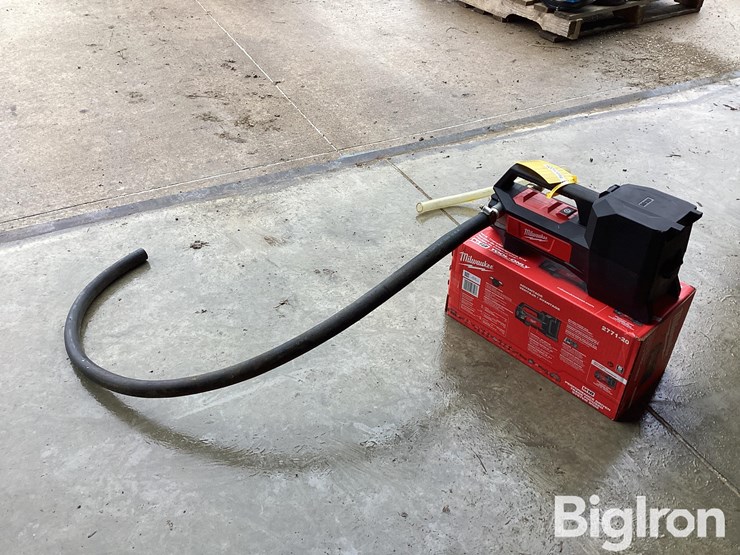 milwaukee-m18-transfer-pump-image-7