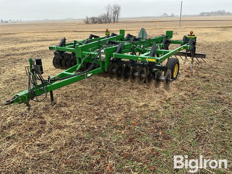 2010-john-deere-714-image-1