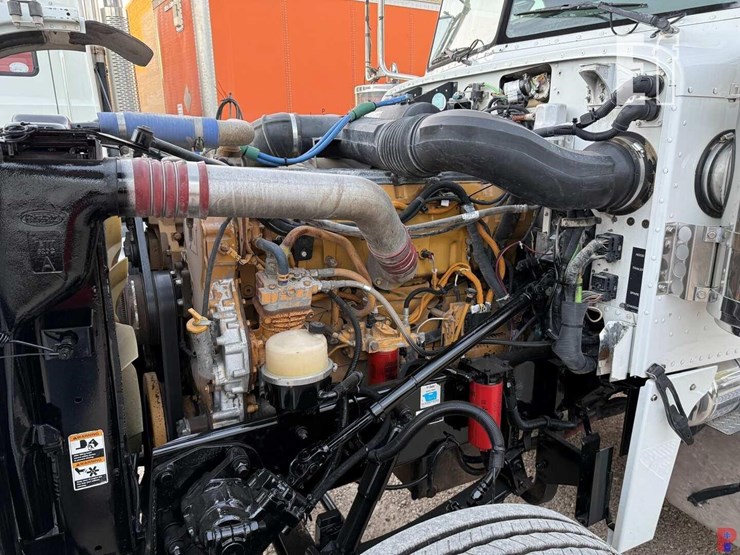 2007-peterbilt-379-image-24