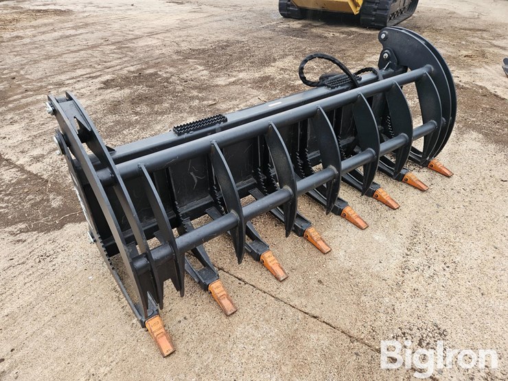 brush-grapple-skid-steer-attachment-image-3