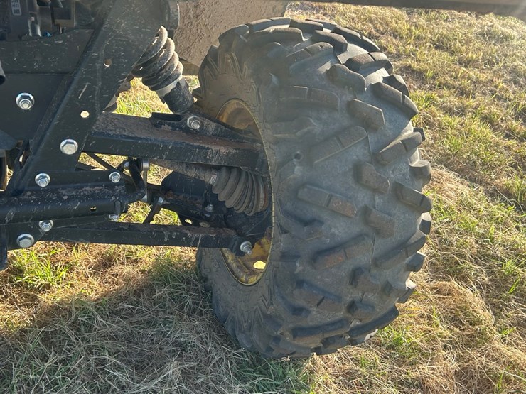 #26-•-john-deere-xuv-865m-image-7