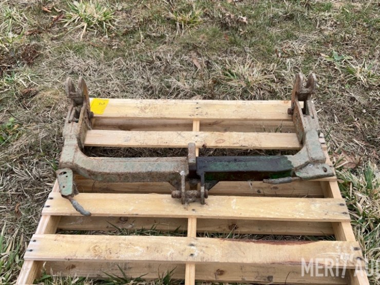 john-deere-quick-hitch-image-3