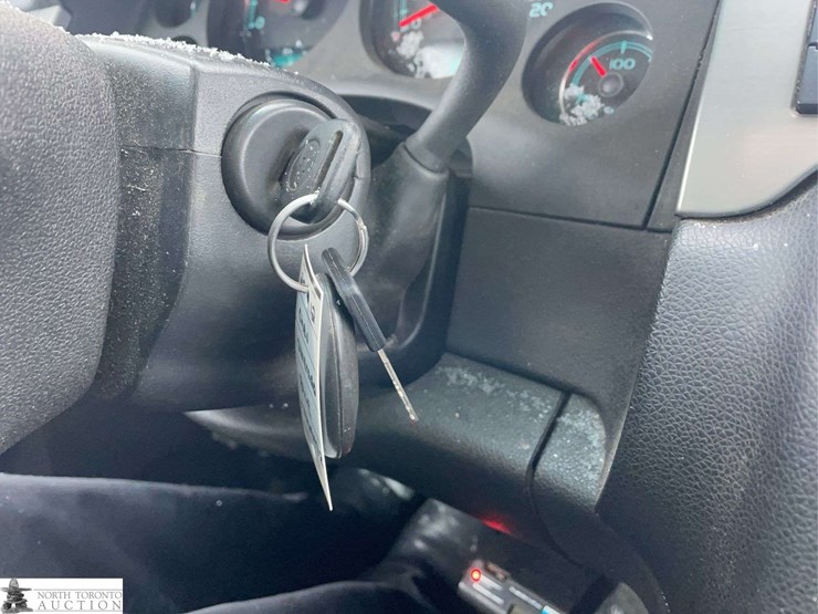 2012-chevrolet-silverado-1500-image-18