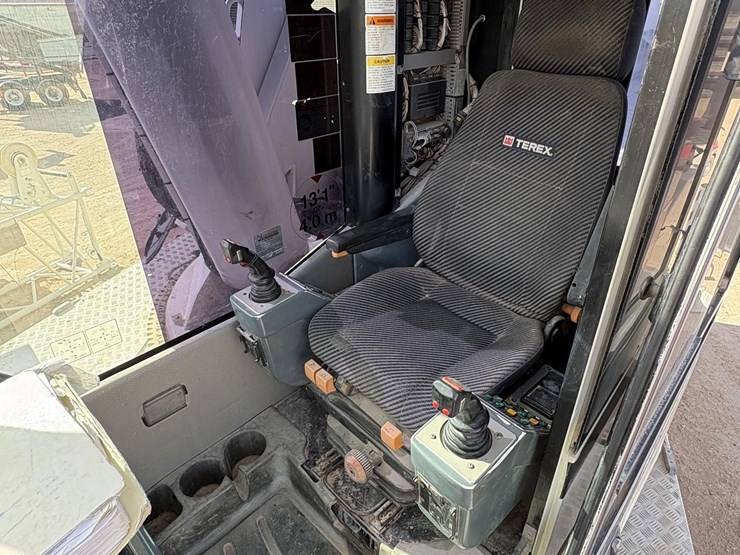 2013-terex-ac200-1-image-13