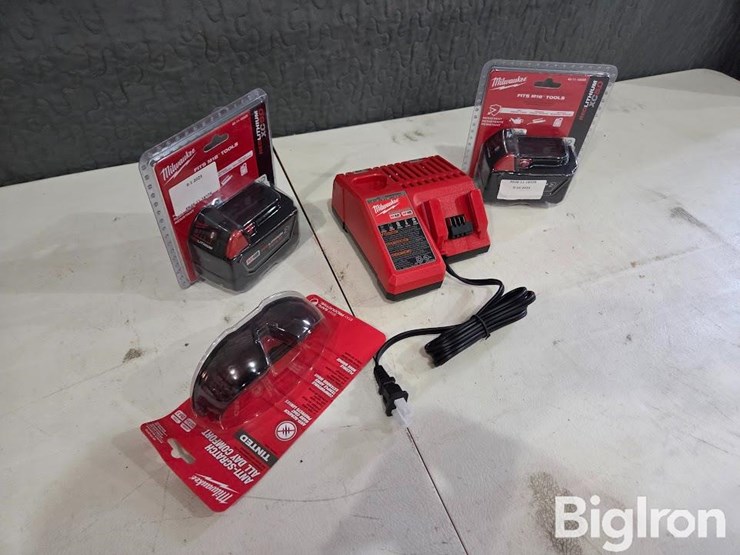 milwaukee-red-lithium-xc5.0-batteries-w/charger-image-3