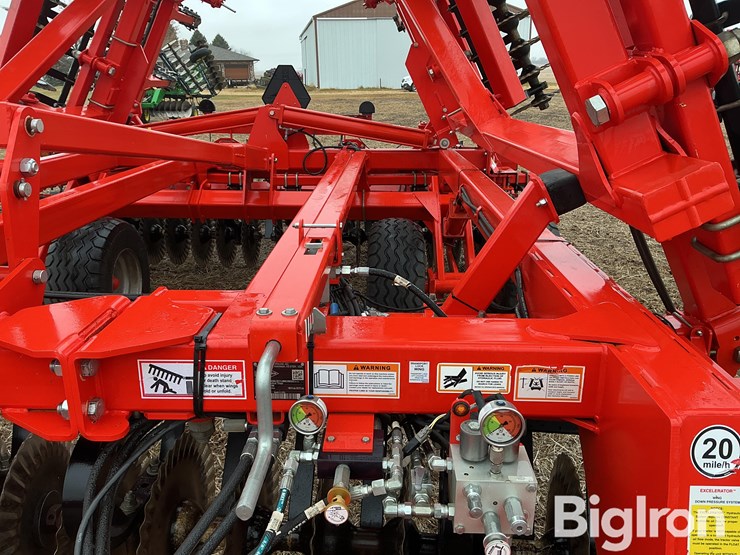 2020-kuhn-krause-excelerator-8005-30’-vertical-tillage-image-15