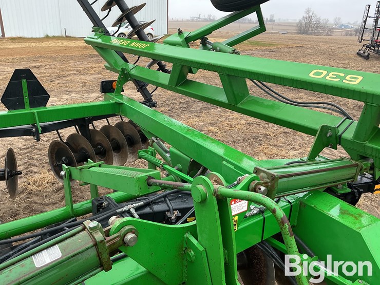 1990-john-deere-630-image-13