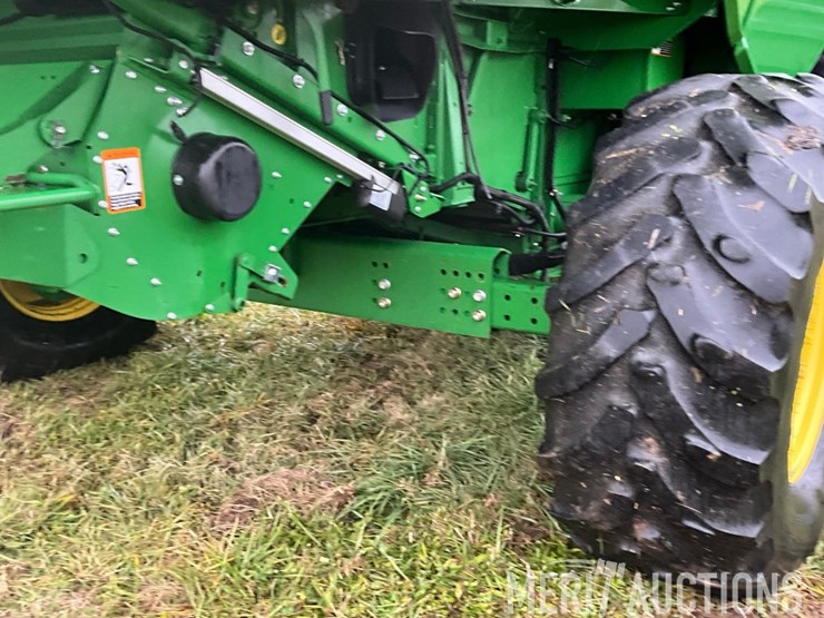 2015-john-deere-s660-image-25