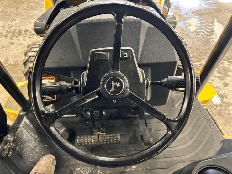 2021-deere-310sl-hl-image-67