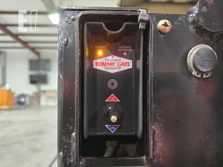 2006-ford-e350-sd-image-16