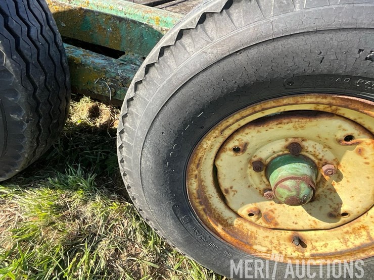 john-deere-implement-trailer-image-21