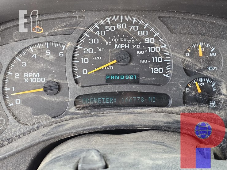 2004-chevrolet-silverado-2500hd-image-16